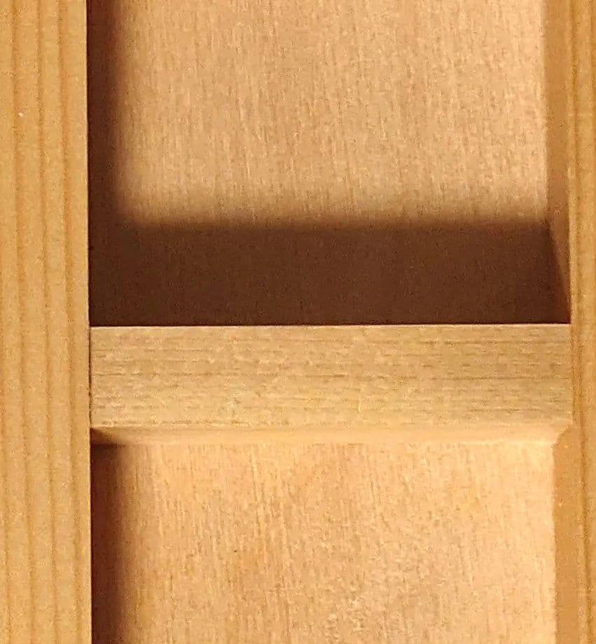 ドイツ　スピールフォーム社　赤い屋根の飾り棚