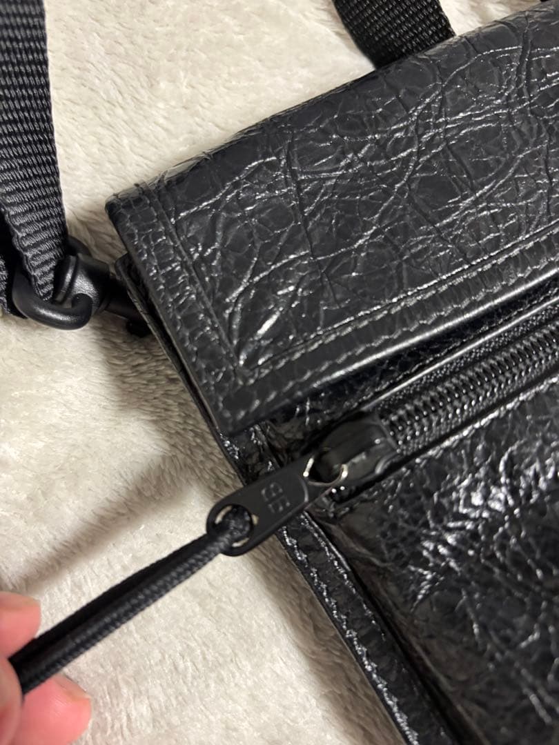 2/5限定価格！！BALENCIAGA ブラックショルダーバッグ！！！