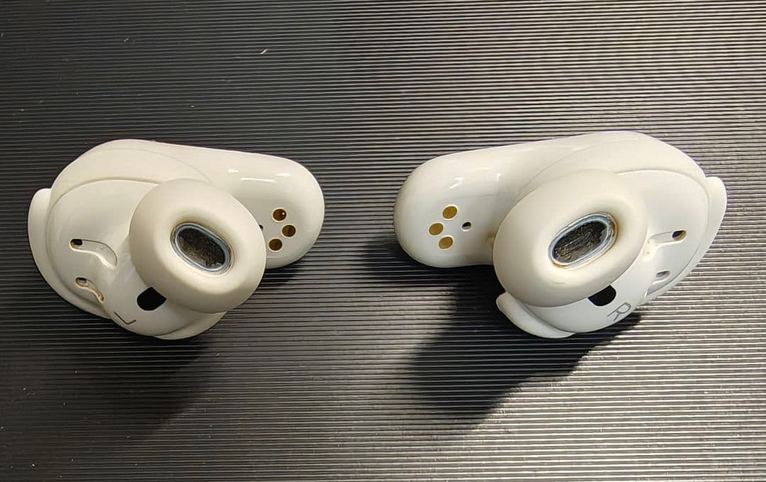 マリン【美品】Bose Quietcomfort Earbuds 2