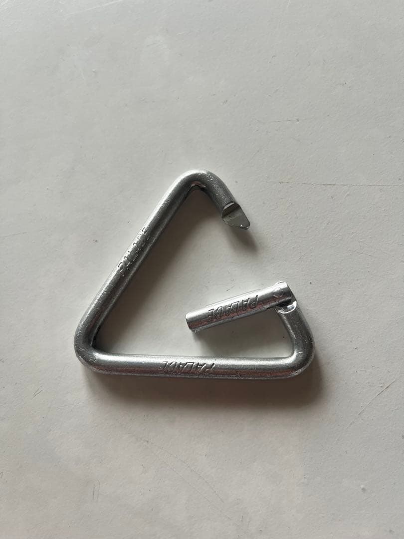 Rpalace トライアングル カラビナ