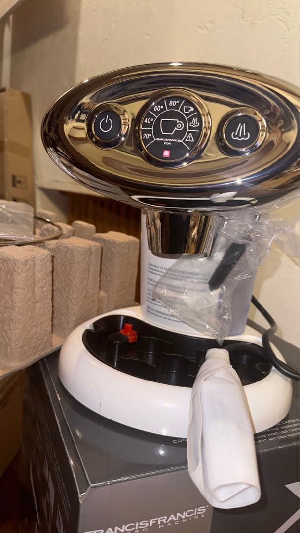 新品未使用 illy エスプレッソマシン X7.1