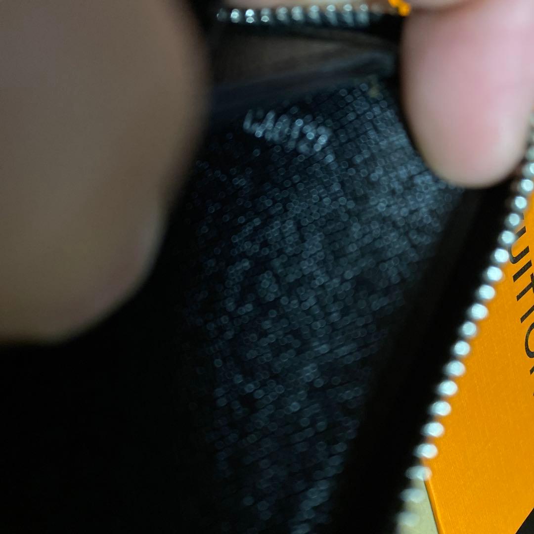 Louis Vuitton x Supreme 長財布 ブラック