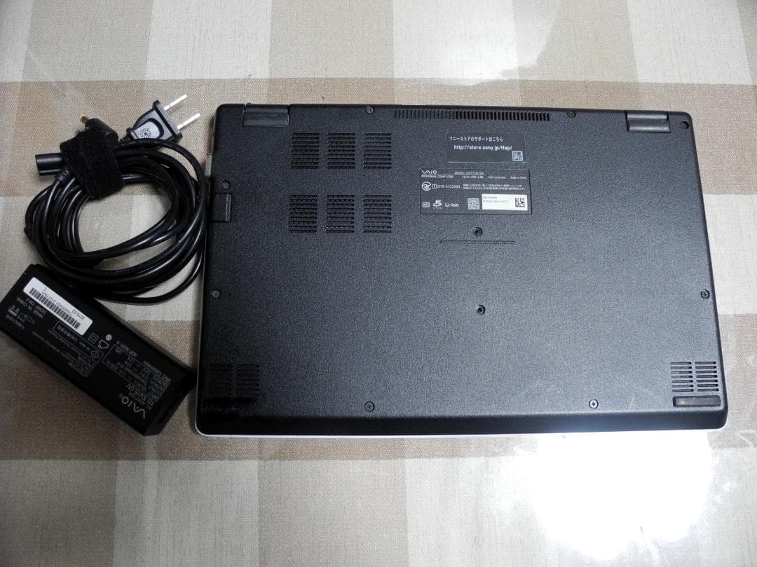 SONY 小型軽量 高画質 高性能CPU/i5　高速SSD