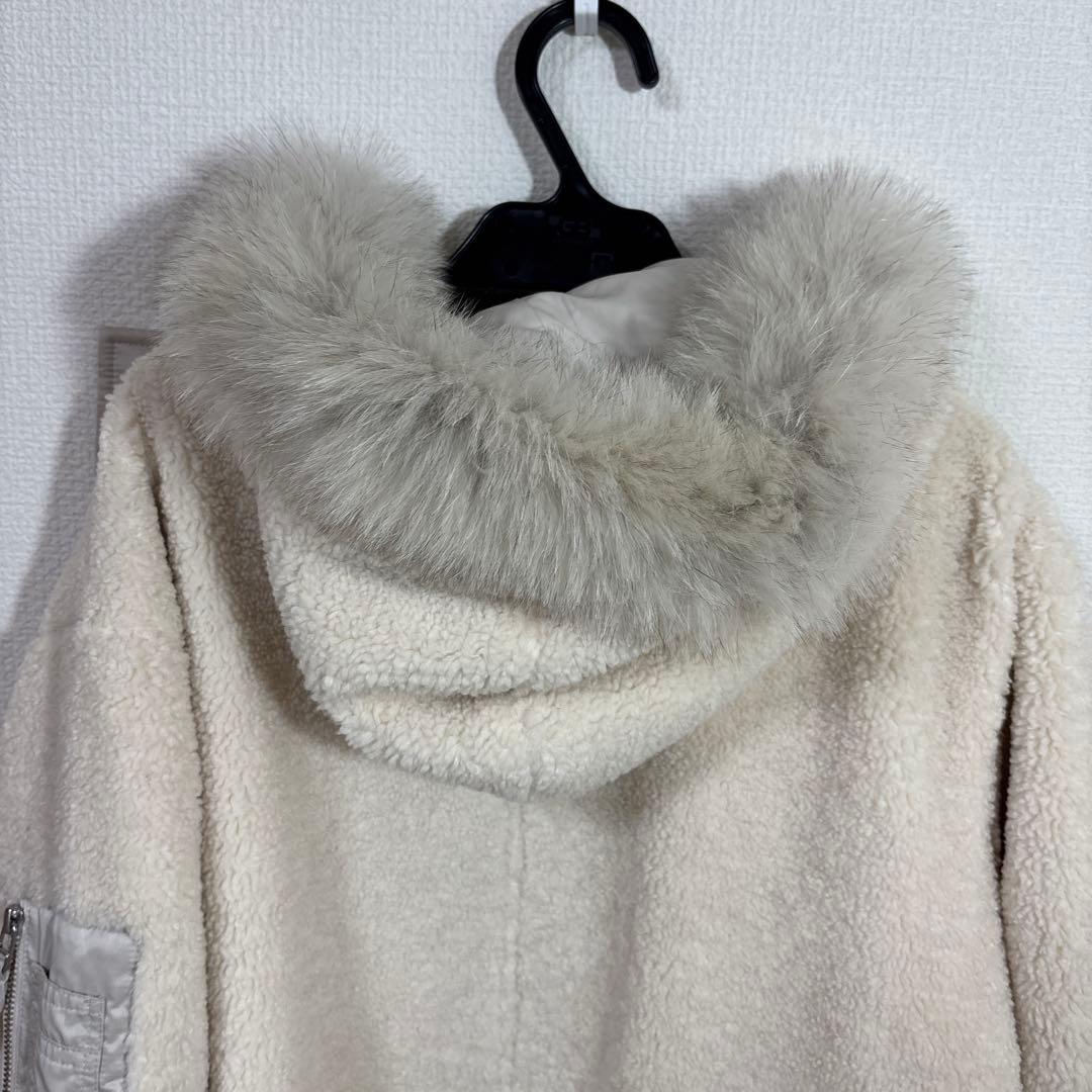 LASUD ボアコートアイボリー　未使用品　サイズ9号　定価34000円タグ無し