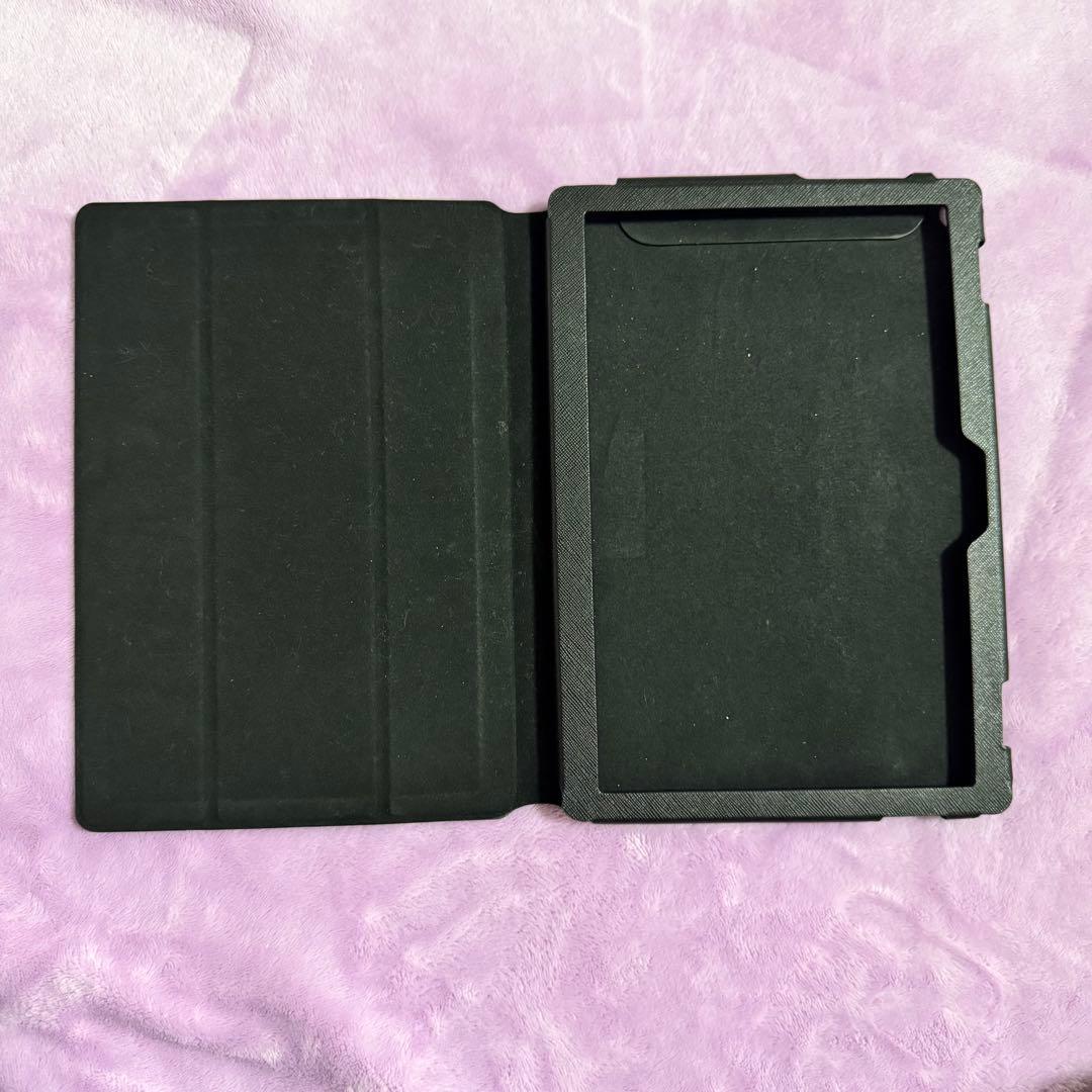 【最終値下げ】Lenovo Tab 5 ホワイト 本体 カバー、充電器付き