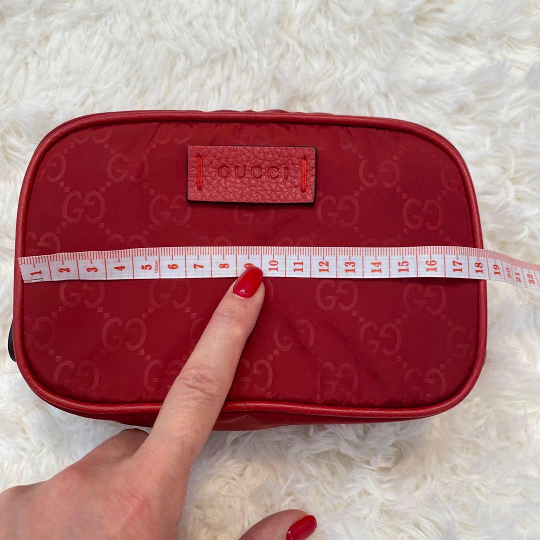 GUCCI新品ポーチ
