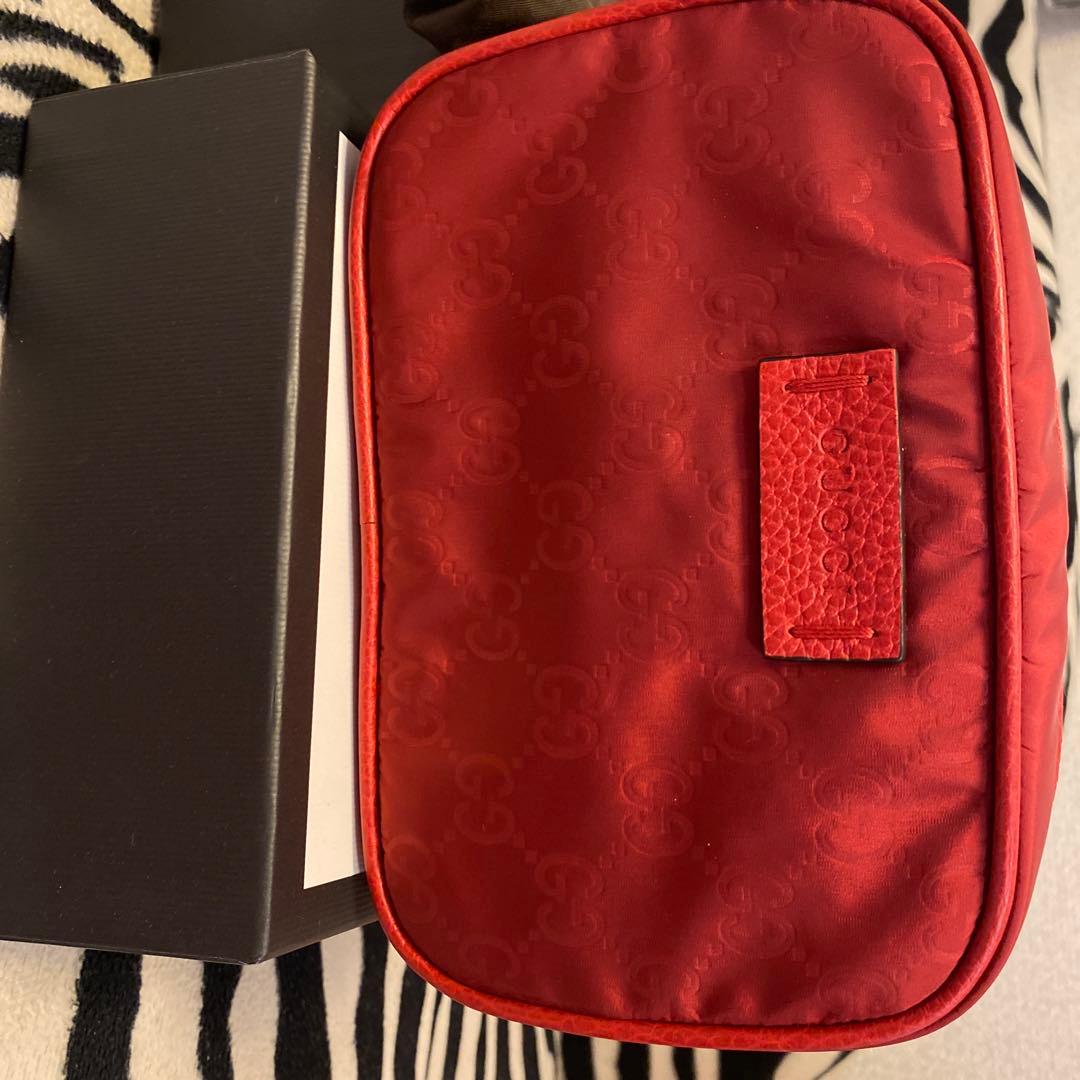 GUCCI新品ポーチ