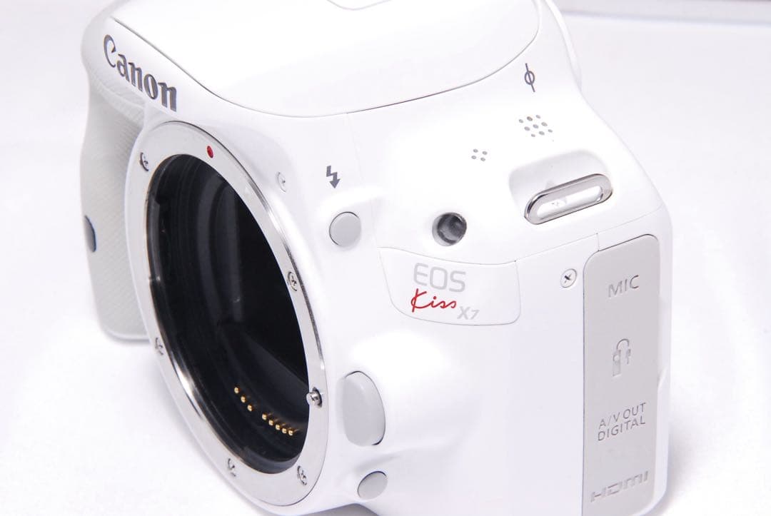 【ショット数700回】Canon EOS kiss X7 ホワイト スマホ転