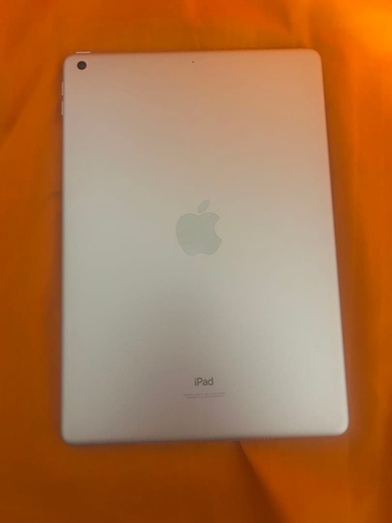 【極美品】iPad 第9世代 シルバー 64GB Wi-Fi バッテリー96%