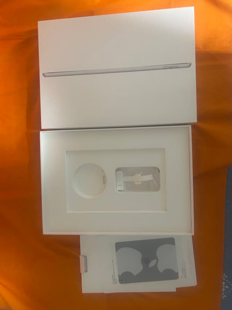 【極美品】iPad 第9世代 シルバー 64GB Wi-Fi バッテリー96%