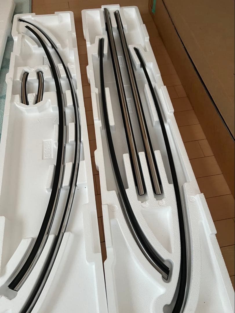 MINIクーパー純正F56ウエストラインモールフルセット