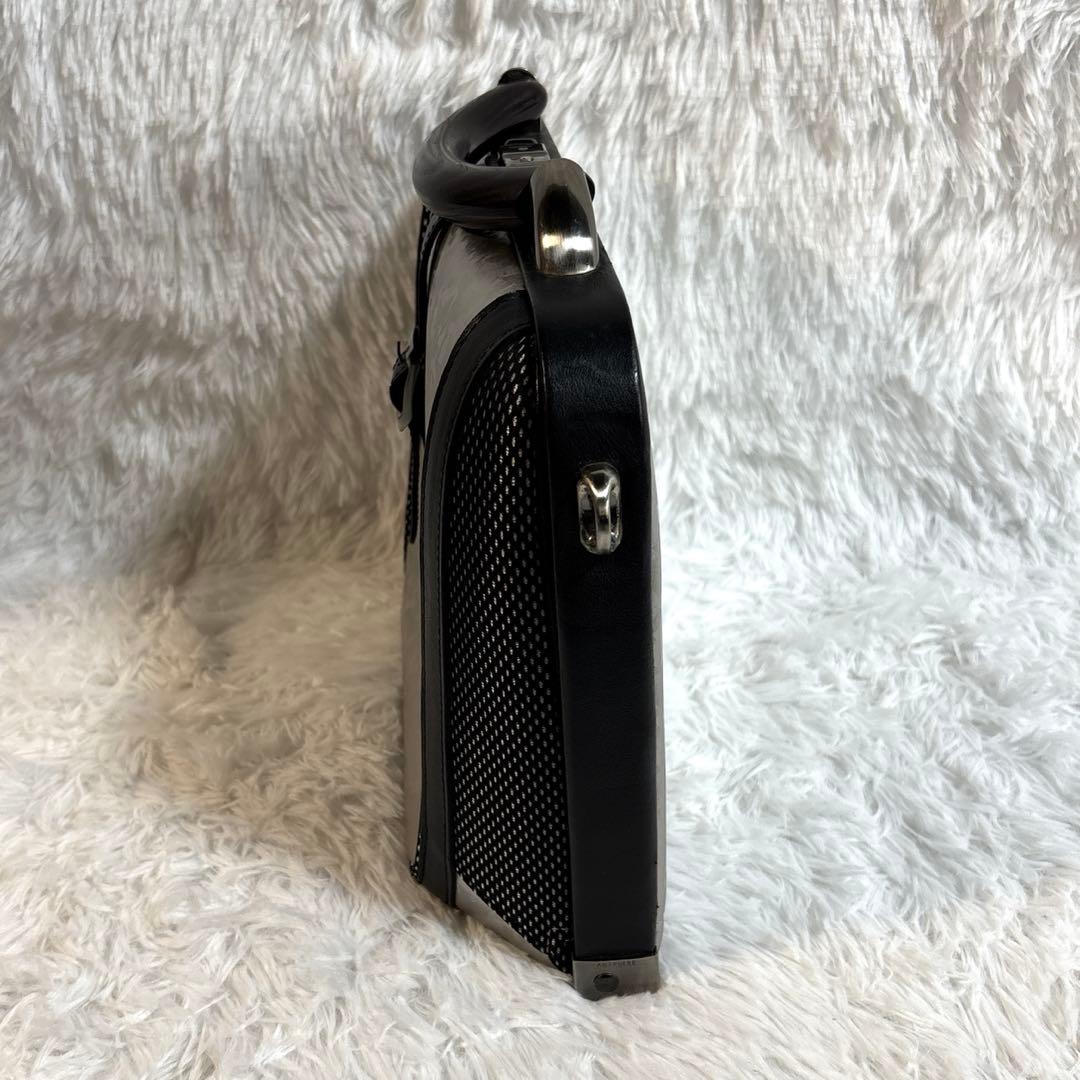 【美品】アートフィアー ダレスバッグ ドンジョバンニ 2WAYカーボンフラッシュ