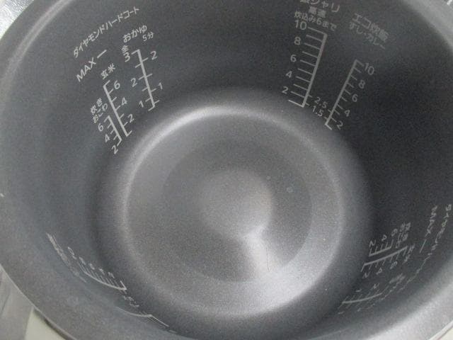 送料無料　パナソニック 圧力IHジャー炊飯器 SR-MPW182 2022年製