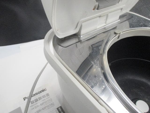 送料無料　パナソニック 圧力IHジャー炊飯器 SR-MPW182 2022年製