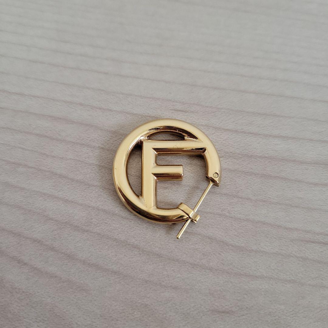 FENDI ゴールド FFロゴピアス 片耳のみ