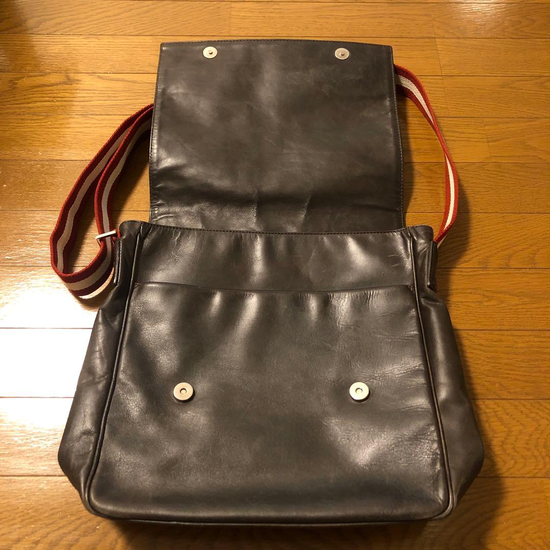 ◎ BALLY ダークブラウン レザー ショルダーバッグ