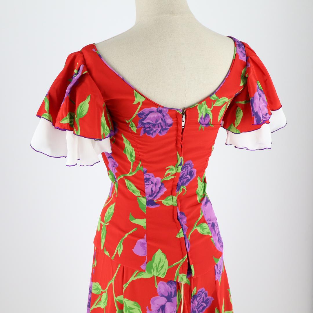 【美品 フラメンコ衣装 ツーピース】鮮やかレッド×花柄×フリル ブラウスファルダ