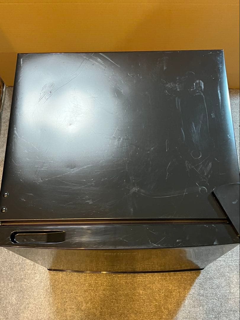 ノンフロン冷蔵庫comfee' コムフィー　ブラック　動作確認済み　2024年製