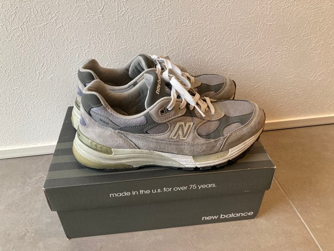 靴 New Balance M992GR