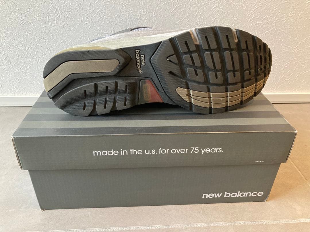 靴 New Balance M992GR