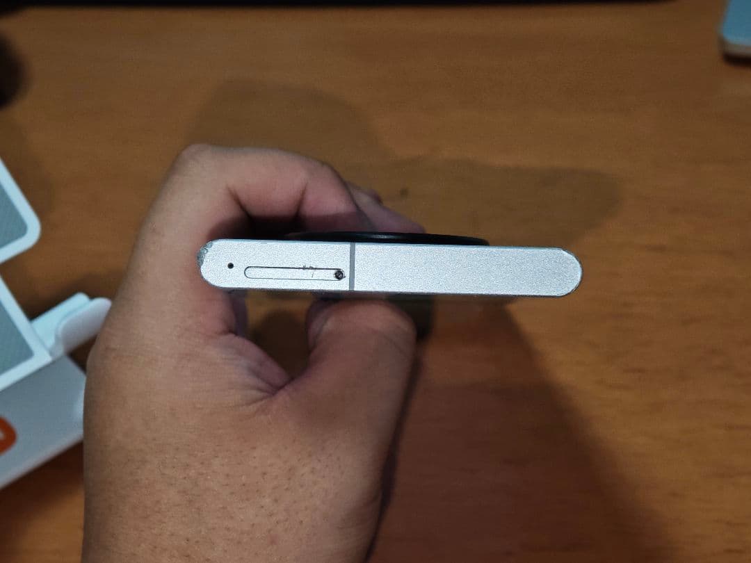 LEITZ PHONE 1 256GB SoftBank版 ジャンク