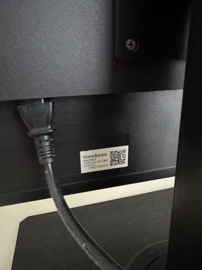 美品　ViewSonic 27型ワイド液晶ディスプレイ　 プラグ.配線コード付き