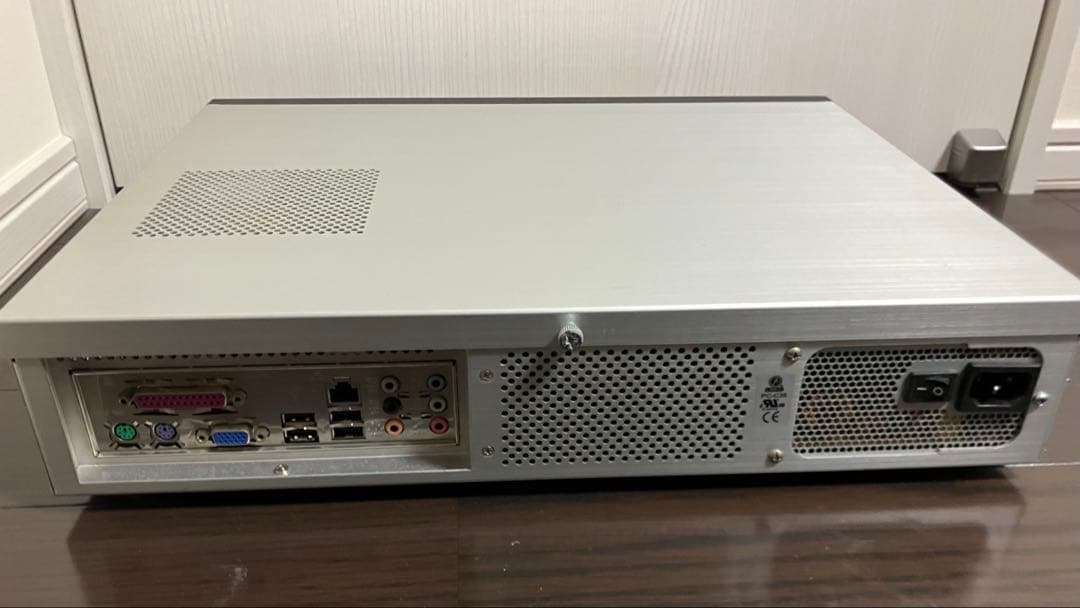 Windws 7 pro 64bit デスクトップPC 横置き LIAN LI