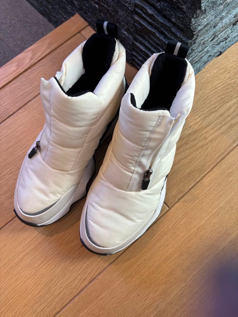 SOREL ホワイト ハイカットブーツ24.5