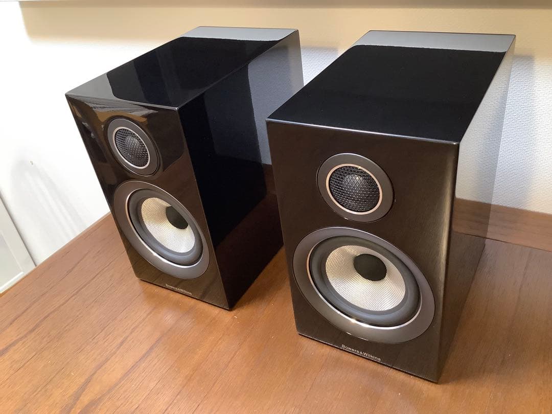Bowers & Wilkins (B&W) 707 S2 ブラックスピーカー