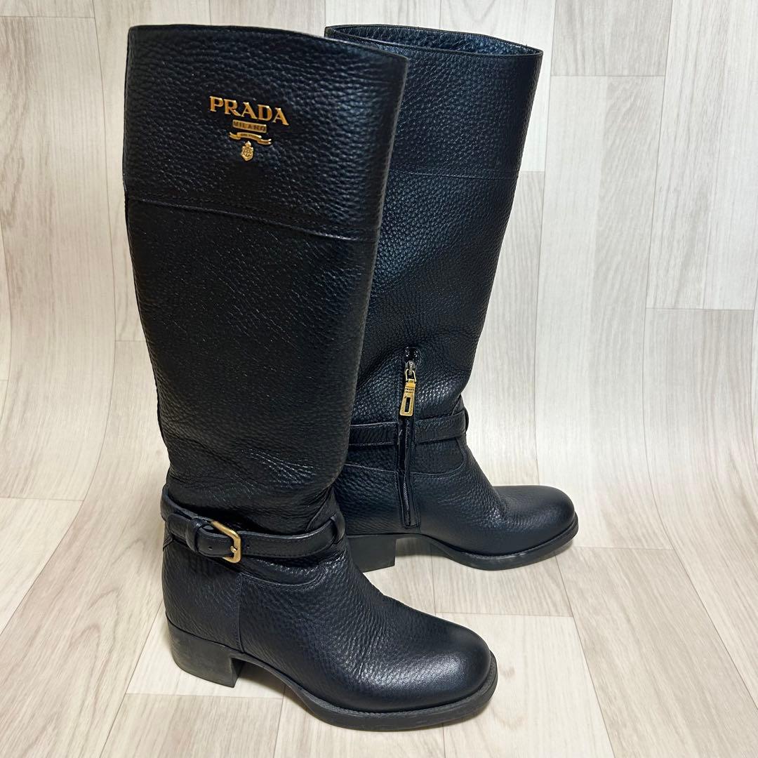 プラダ PRADA ゴールドプレートロゴ レザー ロングブーツ 23cm