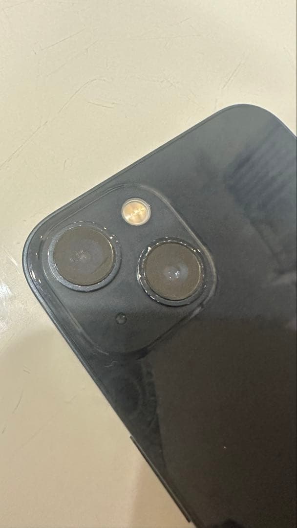 Apple iPhone 13 ミッドナイト　本体 ひび割れあり