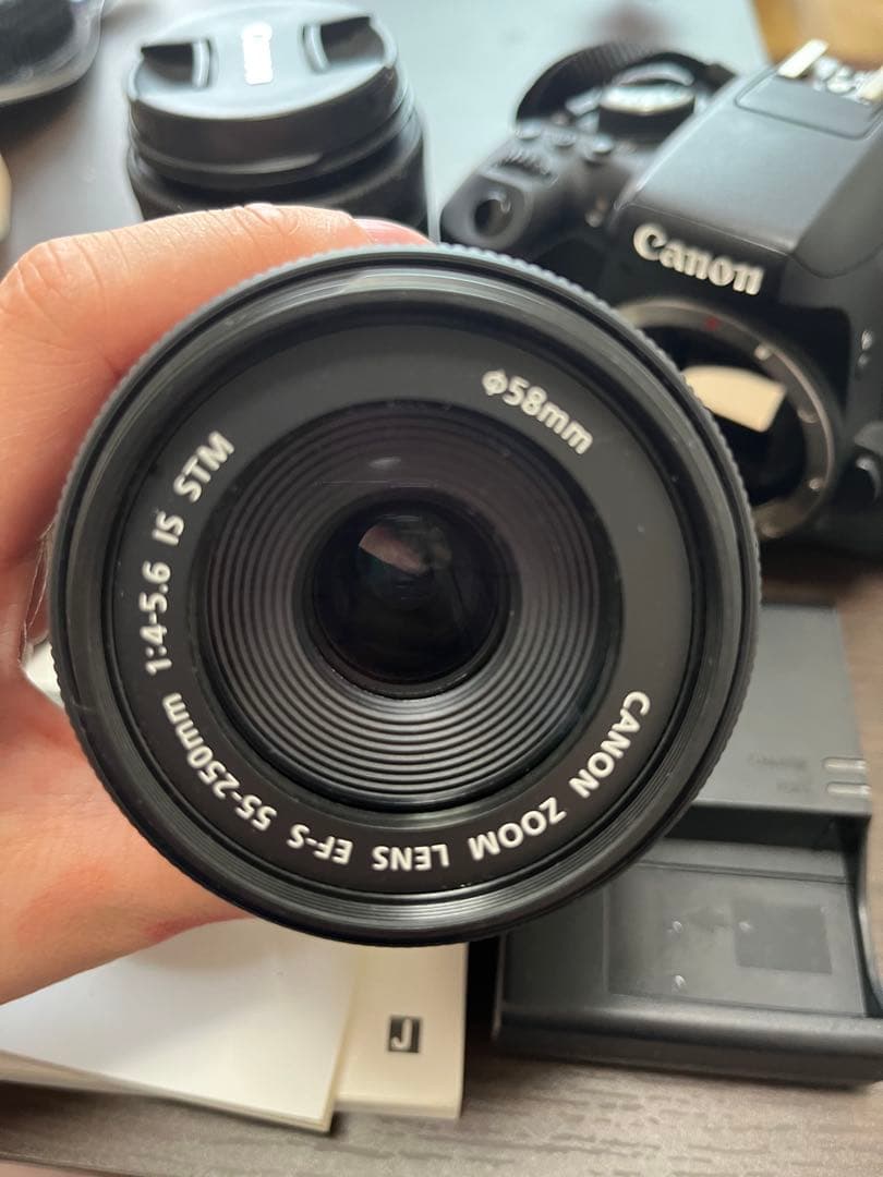 ✨*✨様 canon 一眼レフEOS kiss x8i（レンズ×2付）