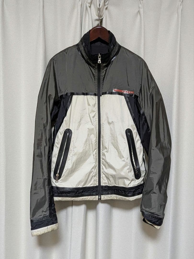 プラダスポーツ　リバーシブルブルゾン