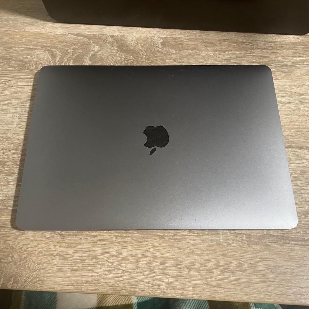 MacBook Pro 2018 13inch スペースグレイ