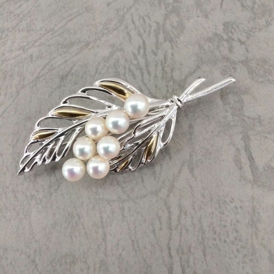 SV/K18あこや真珠ブローチ　　中古品