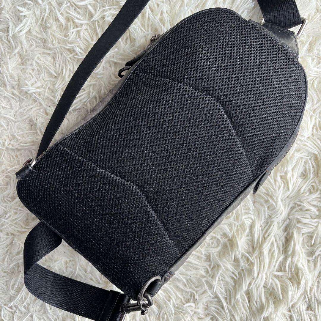 ※ユウイチ※　　　　　　　　　　　　　　　【超人気 良品】コーチ