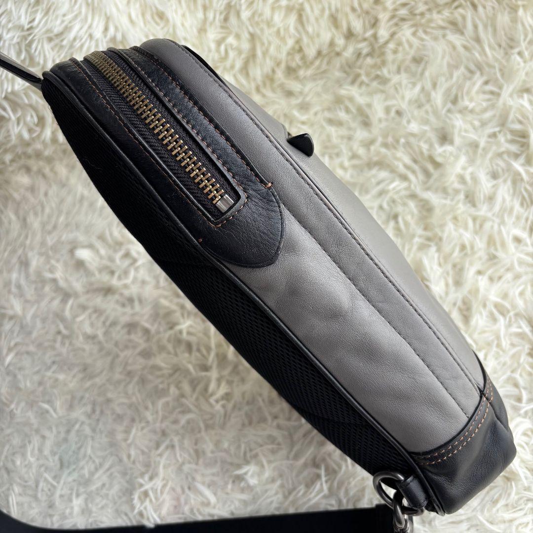 ※ユウイチ※　　　　　　　　　　　　　　　【超人気 良品】コーチ