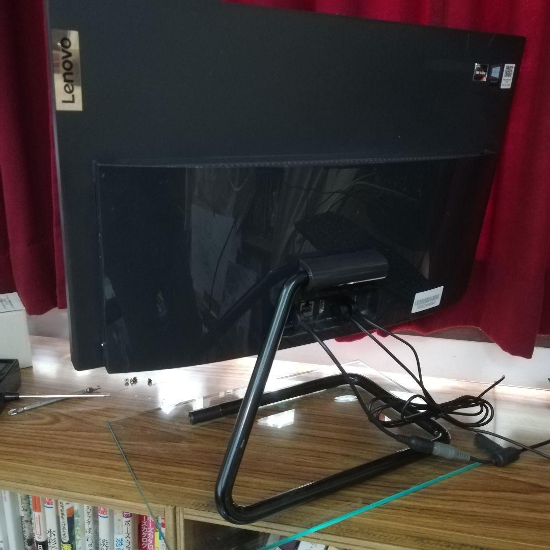 レノボ　超狭枠の22インチ一体型　Ryzen 5 3500U 8G/256SSD