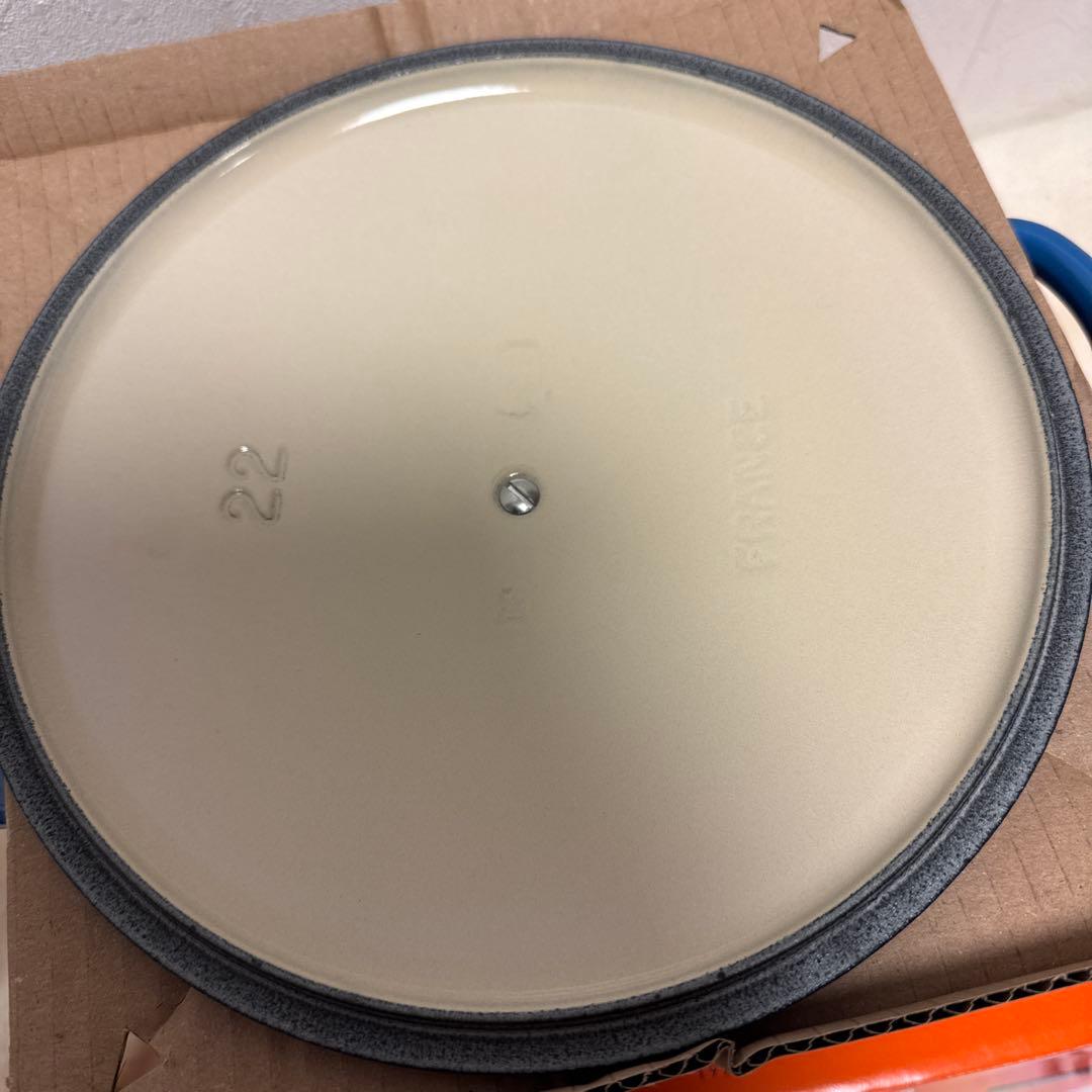 LE CREUSET マルセイユブルー　ココットロンド22cm 取扱説明書