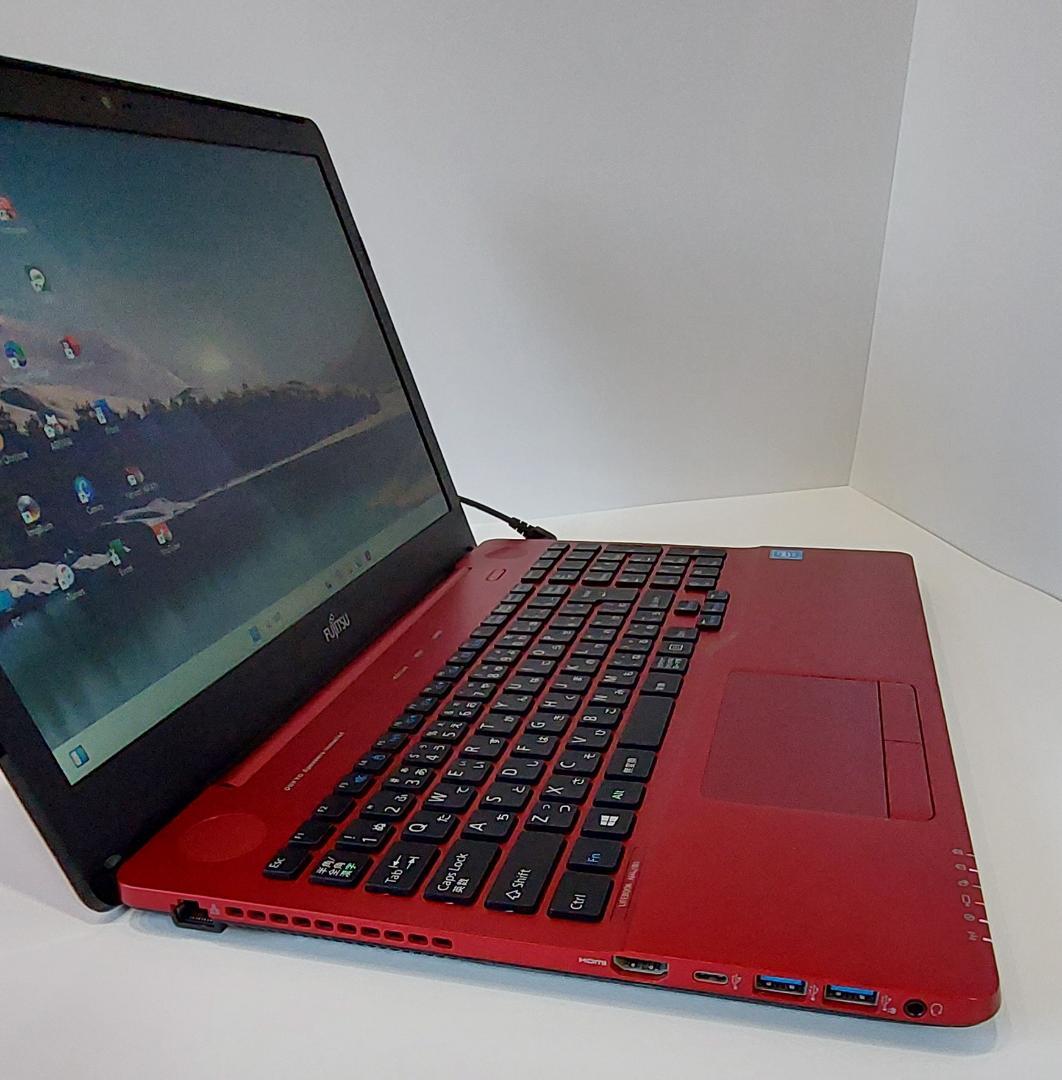 富士通 Window11/爆速７世代CPU/高速新品SSD256GB搭載