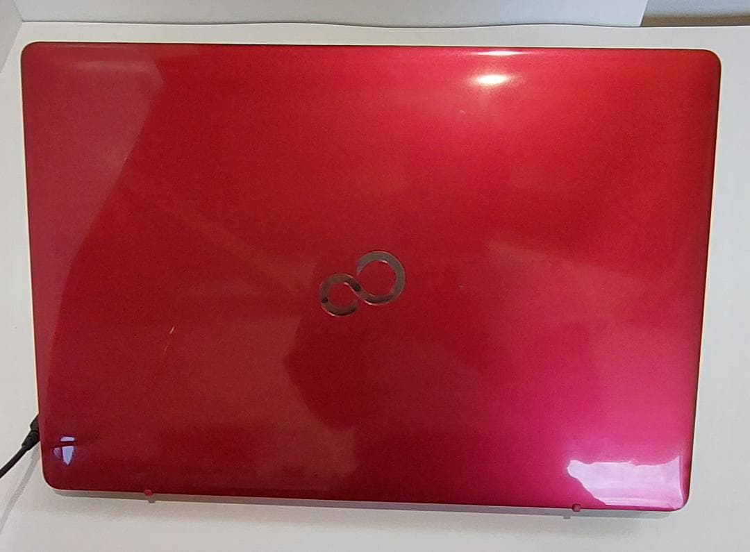 富士通 Window11/爆速７世代CPU/高速新品SSD256GB搭載