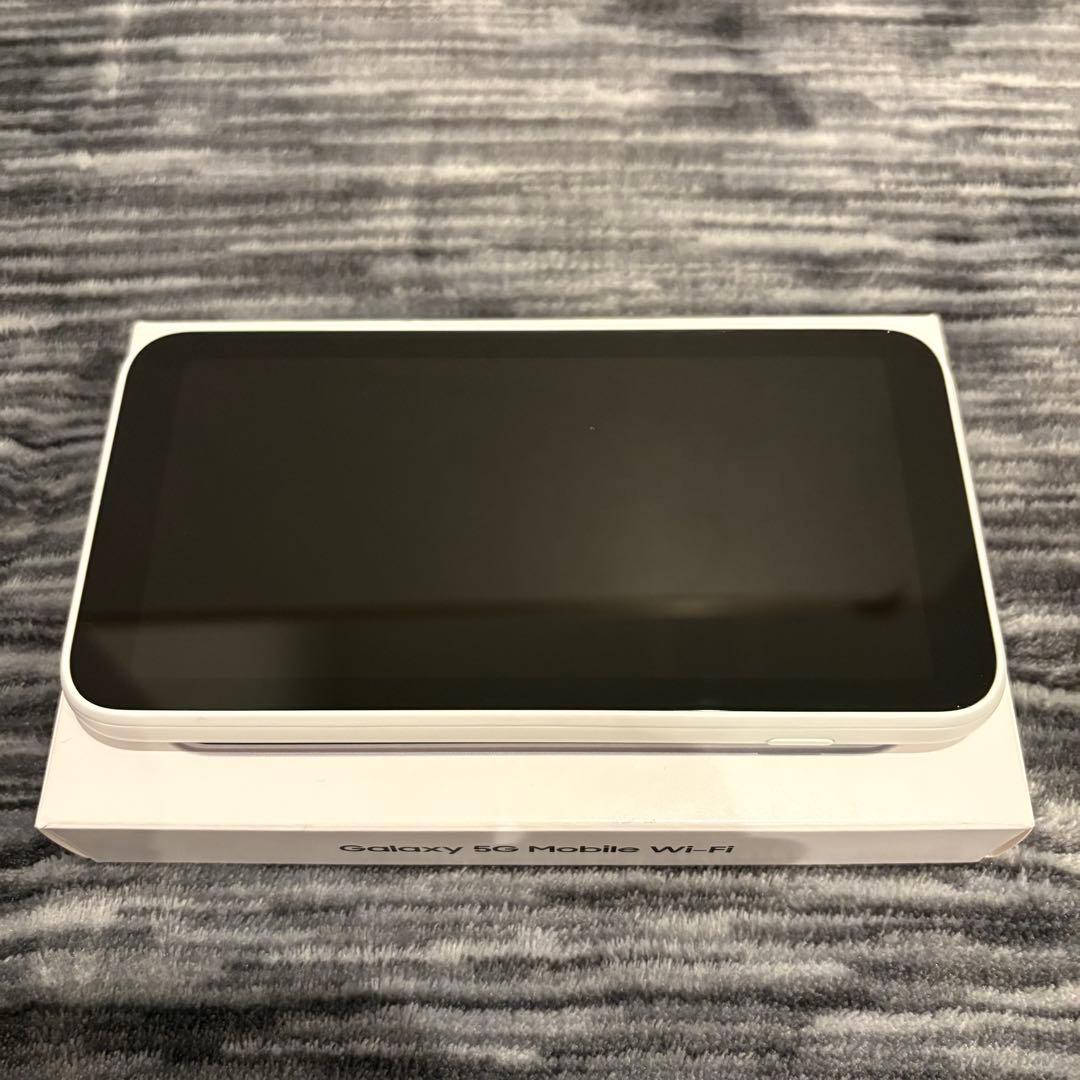 【未使用展示品】Galaxy 5G Mobile Wi-Fi SCR01