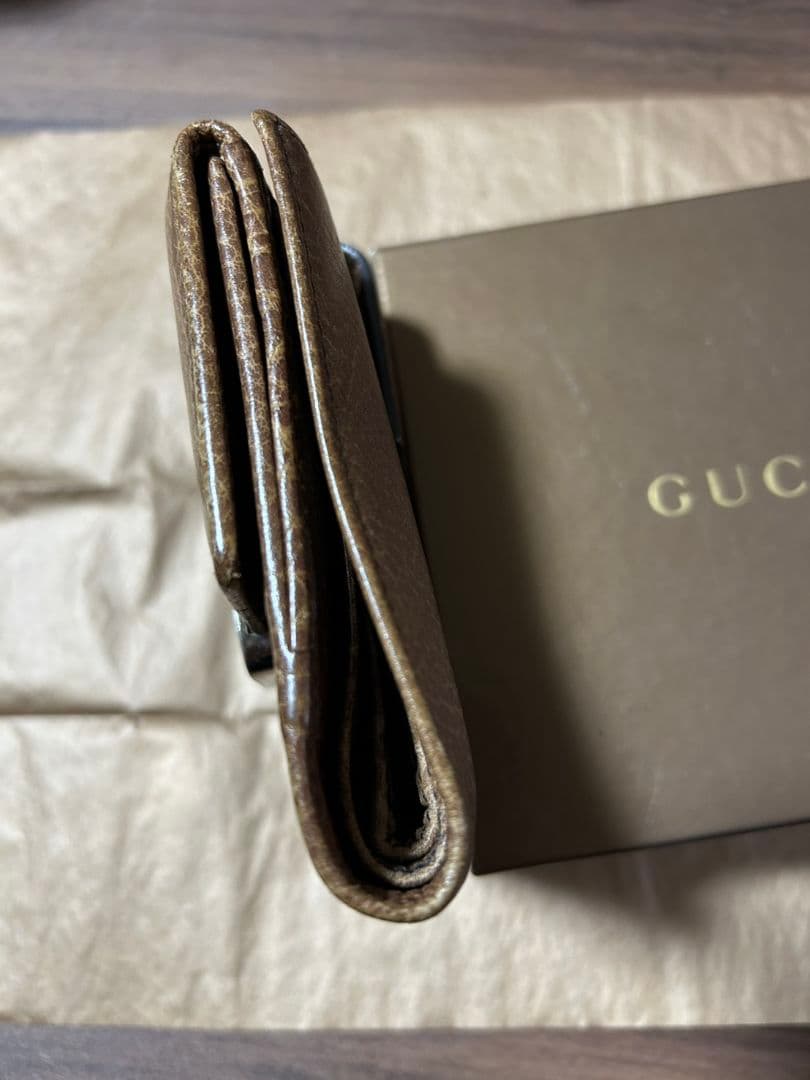 GUCCI ✨二つ折り財布 ブラウンレザー✨値下げしました