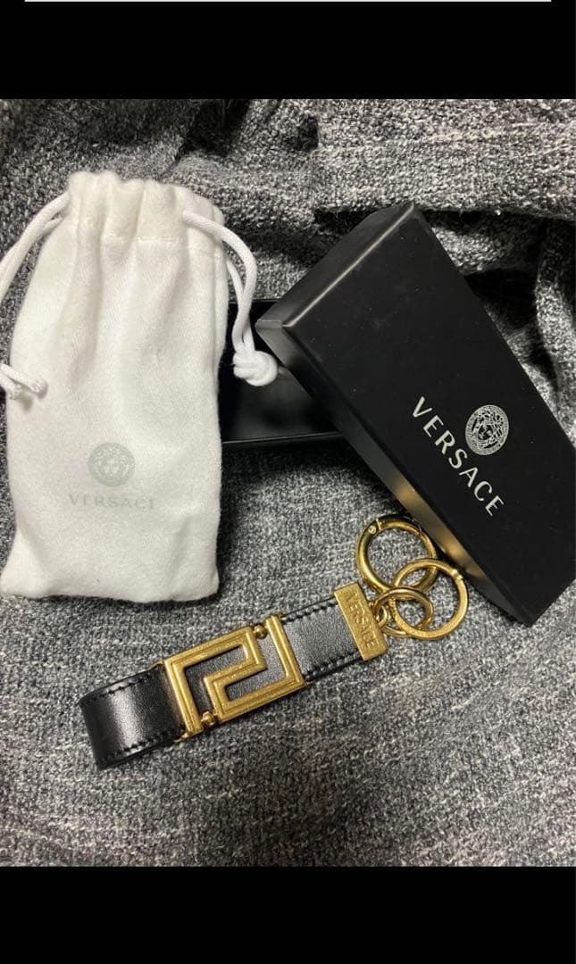 《美品》VERSACE ベルサーチ　ヴェルサーチ　キーホルダー　キーリング