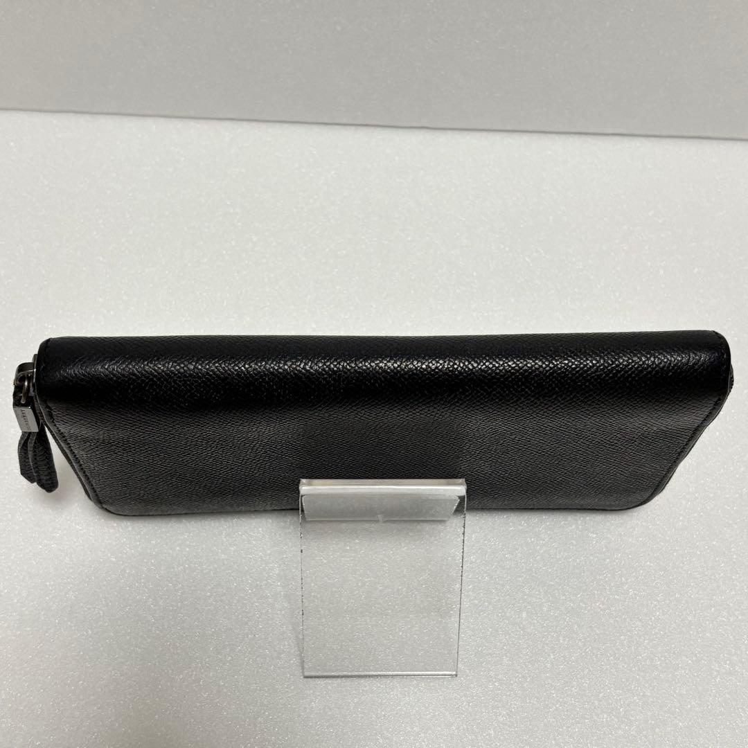 バーバリー　オーガナイザー　長財布　ラウンドジップ　レザー　ブラック