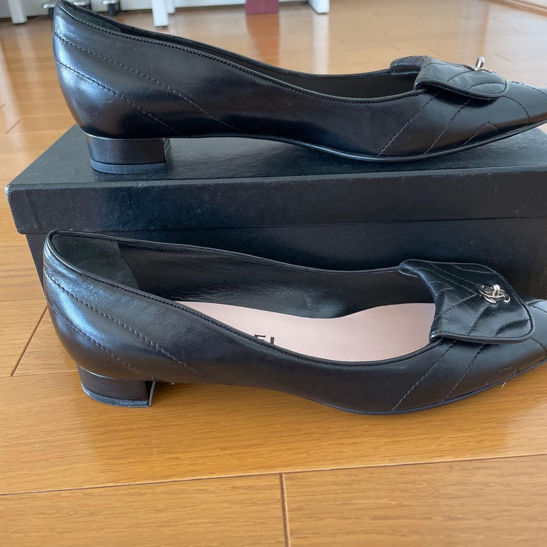 CHANELシャネル　レザーパンプス　ブラック37 箱付