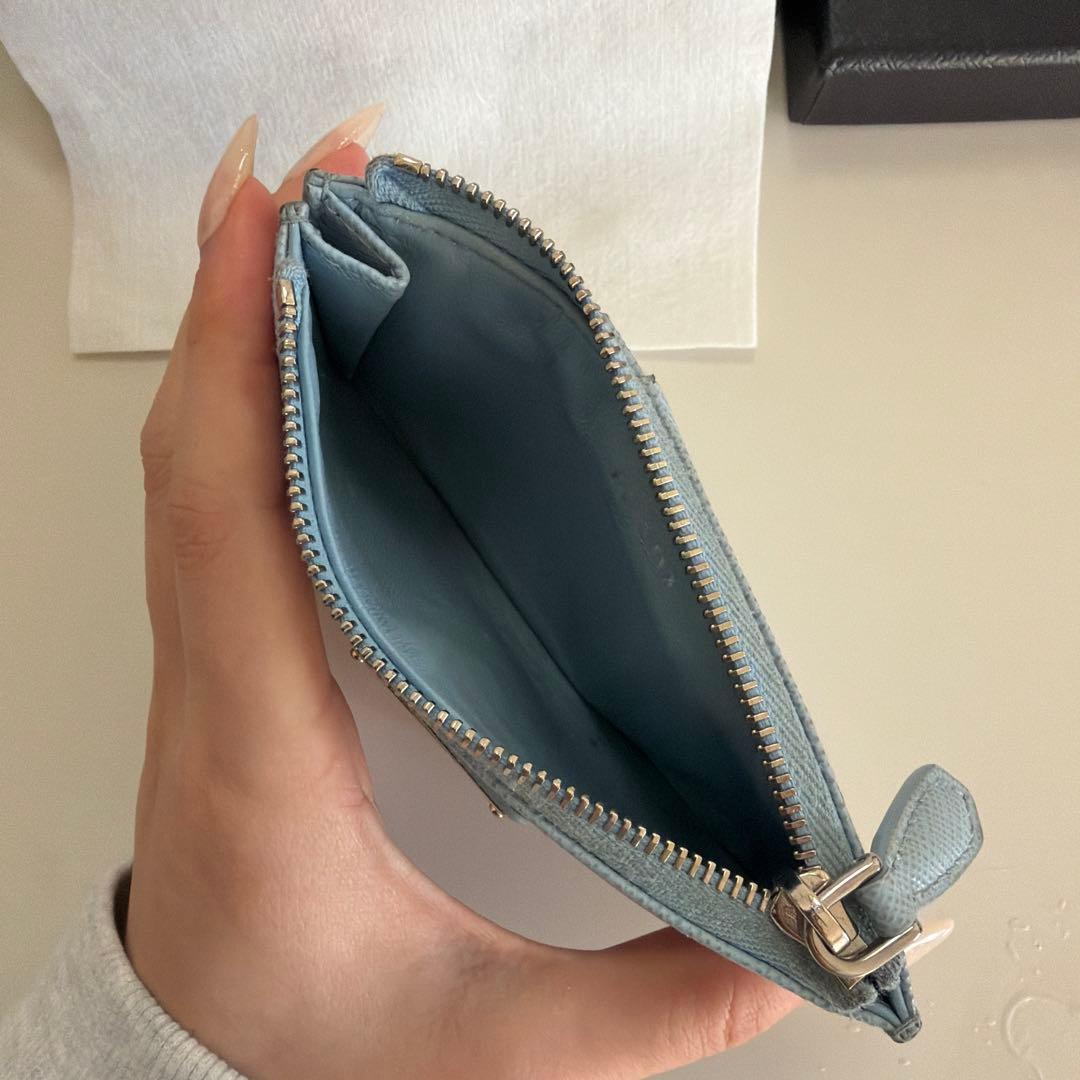 PRADA レザー ケース　ウォレット　カードケース　ライトブルー