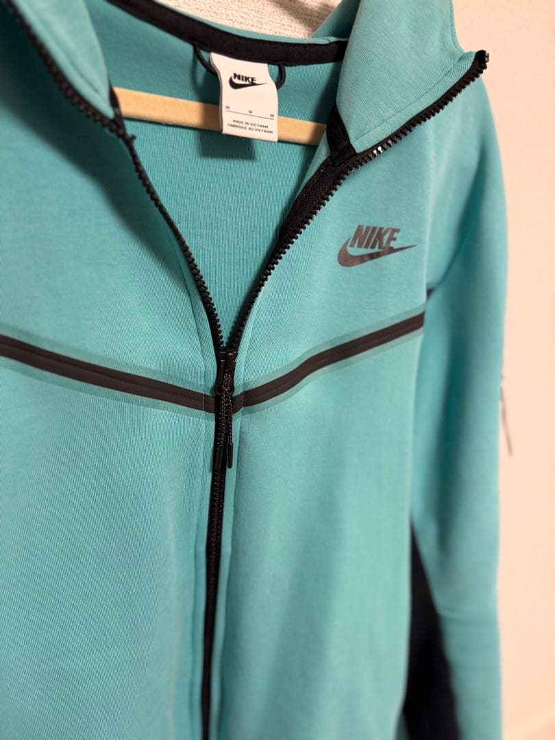 海外限定 NIKE テックフリース上ティファニーカラー M日本未発売