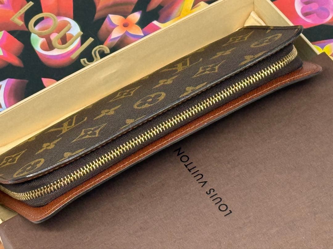 極美品！LOUIS VUITTONルイヴィトン　ラウンドファスナー長財布