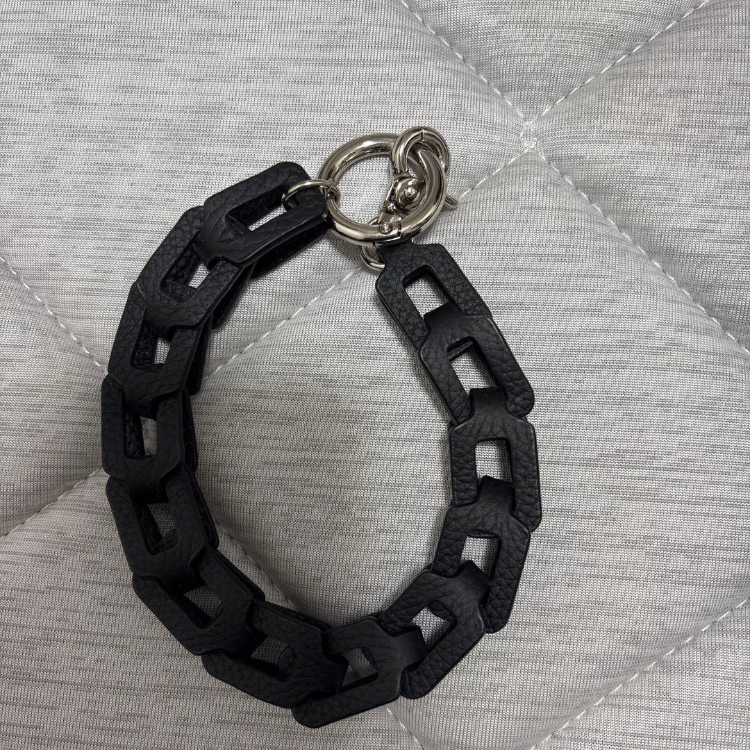 DEMIU ブラック iPhoneケース チェーンストラップ付き